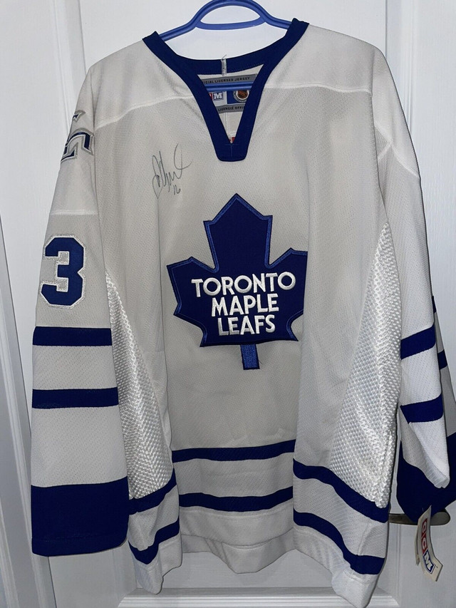 Darcy Tucker autographed authentic Leafs jersey in Other in Markham / York Region - Image 2
