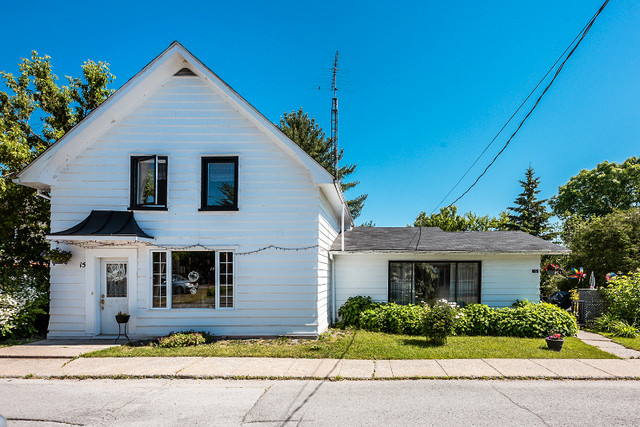 maison  indépendante à  louer( 4 chambres) / house for rent dans Locations longue durée  à Lanaudière