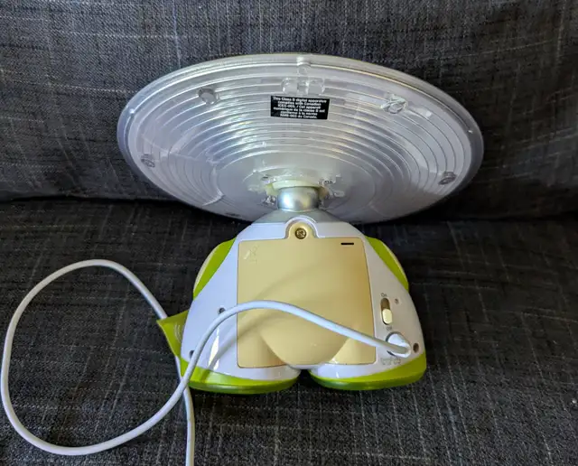 Hasbro Room Tech Beingz - Tilting Mood Lamp - Touch and Sound in General Electronics in Oshawa / Durham Region - Image 3