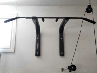 Pull up bar