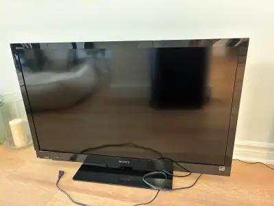USED - 40 inch Sony Bravia LCD TV, View more