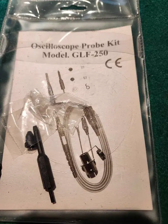 Oscilloscope B&K PRECISION 100 MHz modèle 1590A incl. 2 sondes in General Electronics in City of Montréal - Image 8