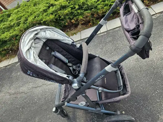 Uppababy Vista 2015 Full Set (Single to Double Stroller) in Strollers, Carriers & Car Seats in Markham / York Region - Image 4