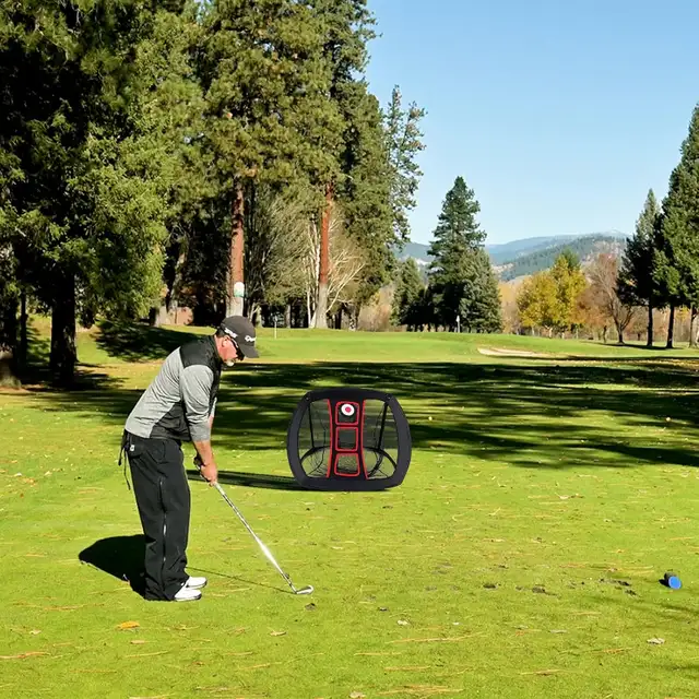 Golf Practice Net Golf Nets for Backyard with Target 1 Golf Mat in Golf in Ottawa - Image 7