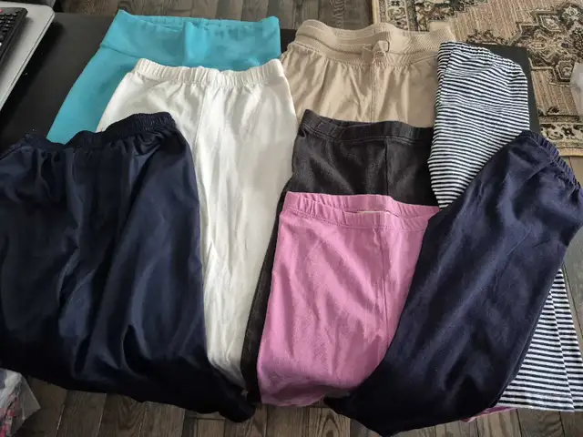 Lot de vêtements filles 6-7 ans in Kids & Youth in Longueuil / South Shore - Image 6