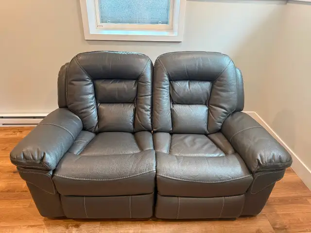 Leather reclining and rocking sofa. in Chairs & Recliners in Charlottetown - Image 6