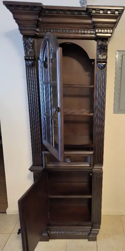 Living Room Credenza China Cabinet in Hutches & Display Cabinets in St. Catharines - Image 6