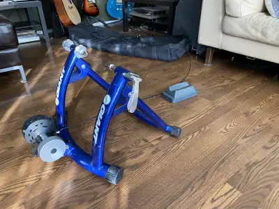 Giant Cyclotron Bike    Trainer, View more