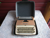 Vintage Typewriter with Original Case--Smith Corona Galaxie