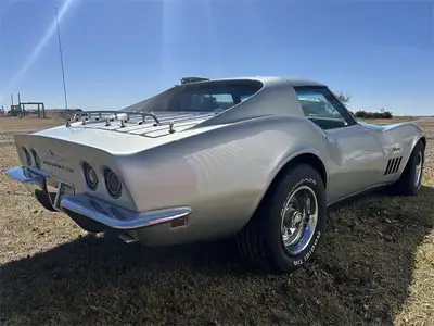 Numbers matching 1969 Corvette Stingray T Top Sport Coupe in factory Cortez Silver 986. L 36 427 390...