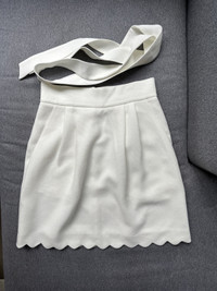 Club Monaco White Scallop Skirt - size 0