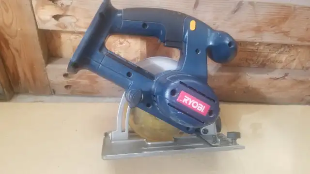Ryobi R10633 18v 5-1/2" Cordless Circular Saw in Power Tools in City of Toronto - Image 3