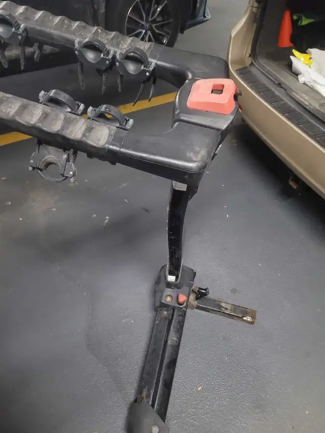 Yakima bike rack in Other in Mississauga / Peel Region - Image 3