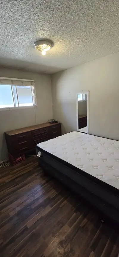 $395 monthly rent for a furnished room in a nice neighborhood. Room is located at 9 usher street - e...