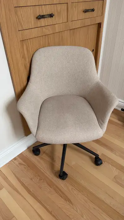 Chaise roulante de bureau, View more