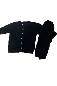 NEW!      Hand woven with wool Infant Baby Sweater 