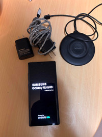Samsung Galaxy Note+ with wireless charger