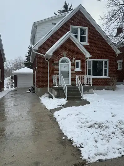 Well-maintained home located in a quiet, convenient neighborhood. Bright living spaces, functional l...