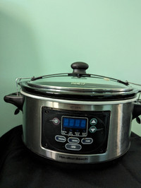 Slow cooker, large capacity, like new