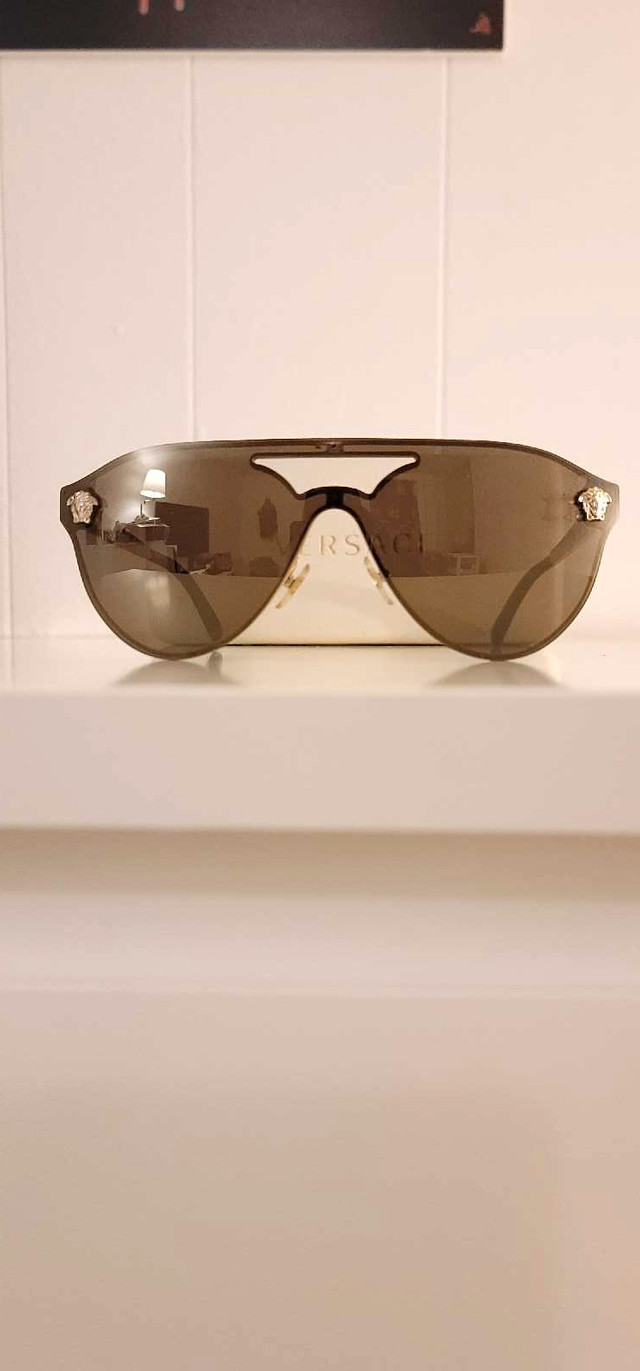 Versace Medusa Head Aviator MOD2161 in Other in City of Toronto - Image 2