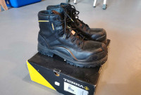 Terra Steel Toe Boots, US 10 to 11 barely worn
