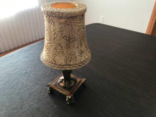 Decorative candle in Home Décor & Accents in Windsor Region - Image 4