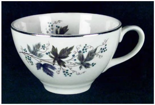 LOOKING FOR: Moselle (Triumph Shape) China by Homer Laughlin in Arts & Collectibles in Ottawa