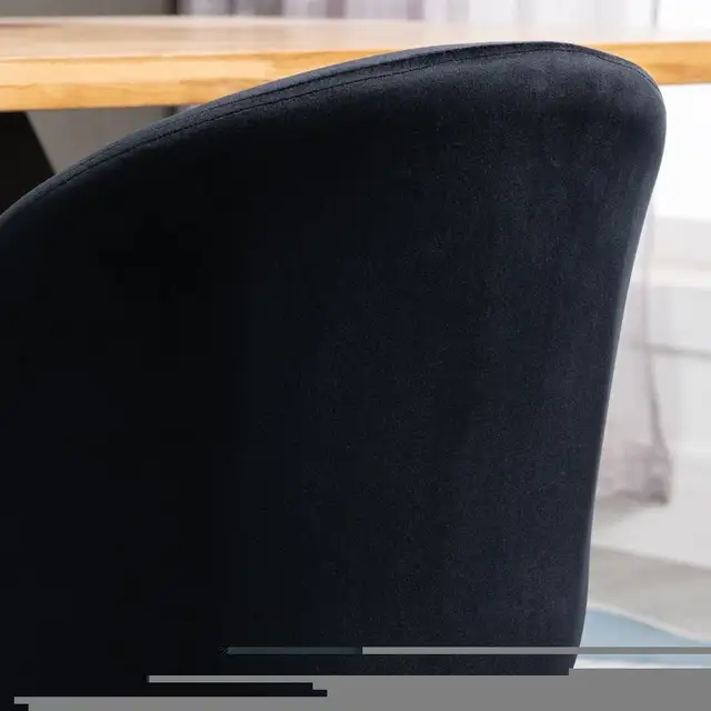 Velvet-touch sturdy dining chair  in Chairs & Recliners in Markham / York Region - Image 9