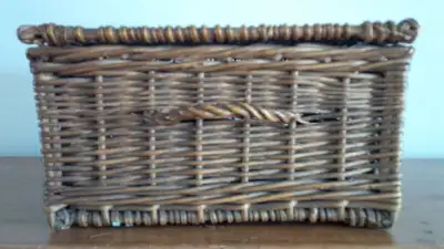 Coffret Ancien / Osier, View more