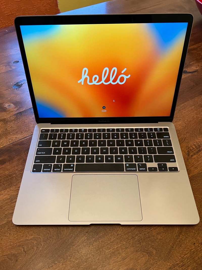 MacBook Air 2020 in New Condition Laptops City of Halifax Kijiji
