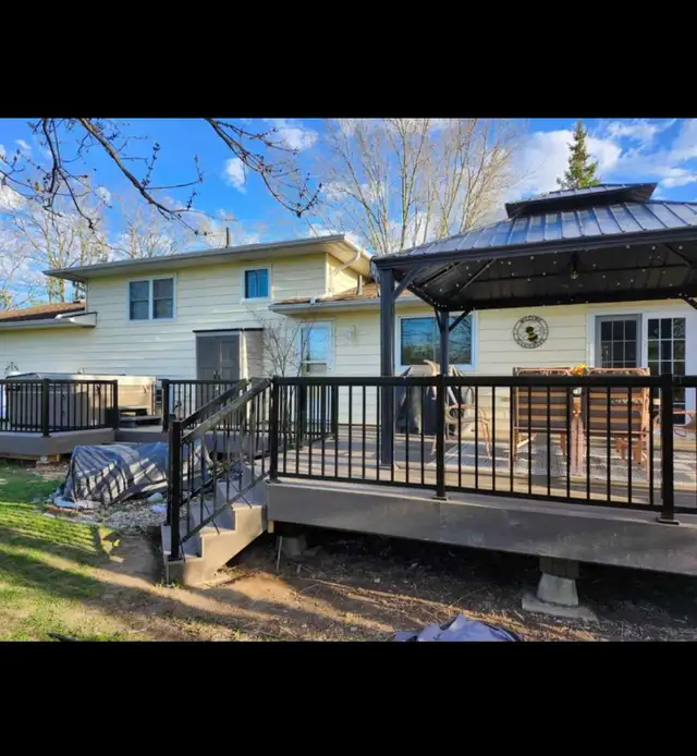 DECKS and FENCES , SPRING DISCOUNT in Excavation, Demolition & Waterproofing in Oakville / Halton Region - Image 10