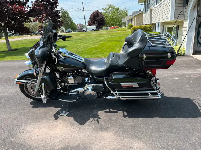 2009 Harley Davidson Electraglide Ultra Classic in Touring in Charlottetown - Image 3