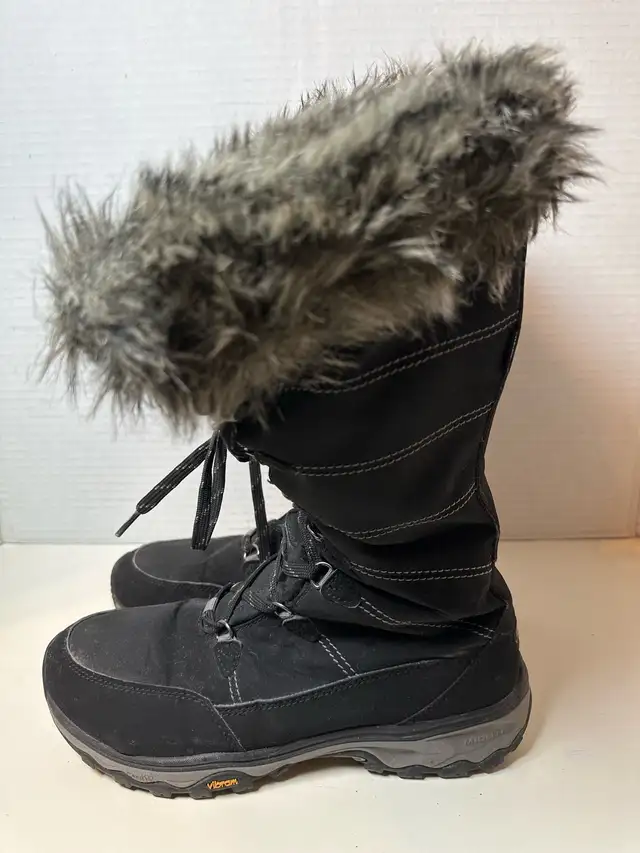 Eddie Bauer Winter Boots in Women's - Shoes in Calgary - Image 3