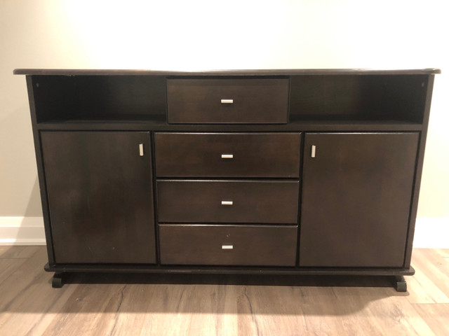 Wood sideboard - excellent condition in Other in Oakville / Halton Region