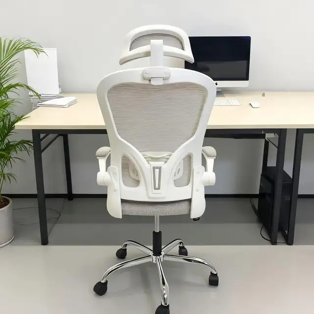 Ergonomic chair T901 in Chairs & Recliners in Markham / York Region - Image 4