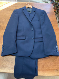 Boys /Youth Navy Blue Suit - size 12R