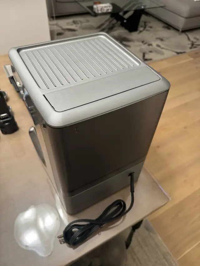 Breville the Duo-Temp™ Pro espresso machine in Coffee Makers in Oakville / Halton Region - Image 4