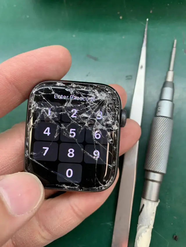 ⭕SAME DAY Apple Watch repair⭕Series 1-10, broken screen/battery in Cell Phone Services in City of Toronto - Image 8