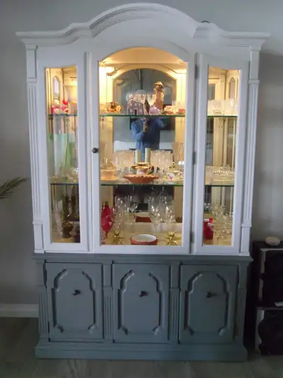 Thomasville Lighted China Cabinet, View more