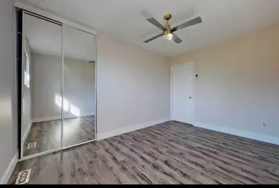 Private room for girls in house available for rent in house
