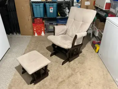 Storkcraft Tuscany Glider and Ottoman, View more