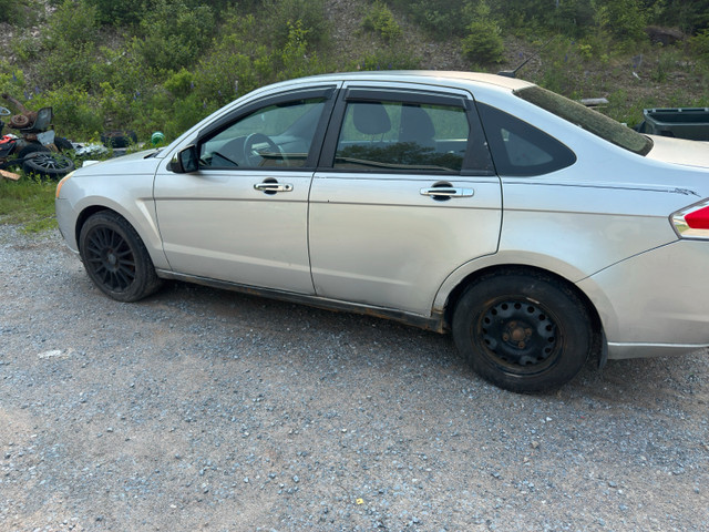 2010 Ford Focus in Cars & Trucks in Saint John - Image 2