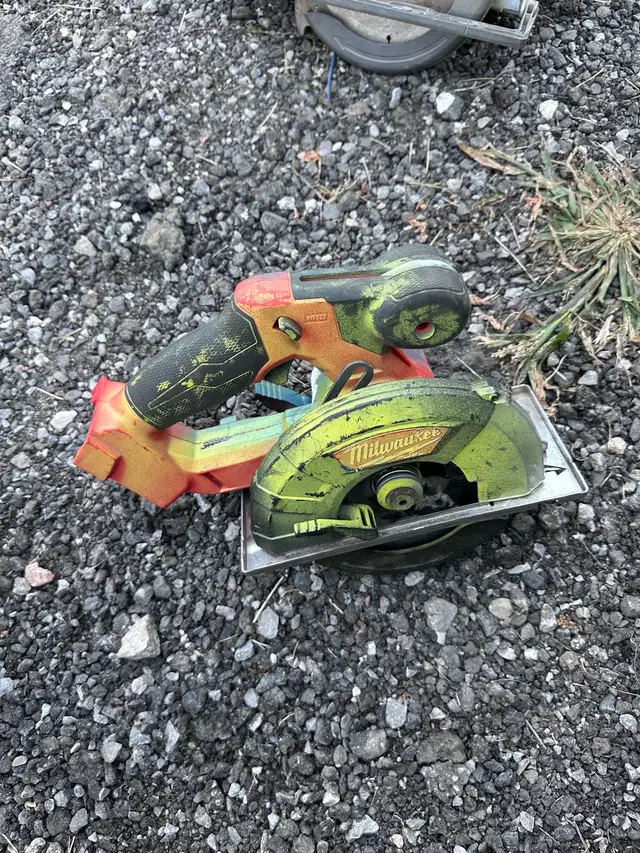 Milwaukee 2782-20 M18 FUEL Metal Cutting Circular Saw in Power Tools in Markham / York Region - Image 2