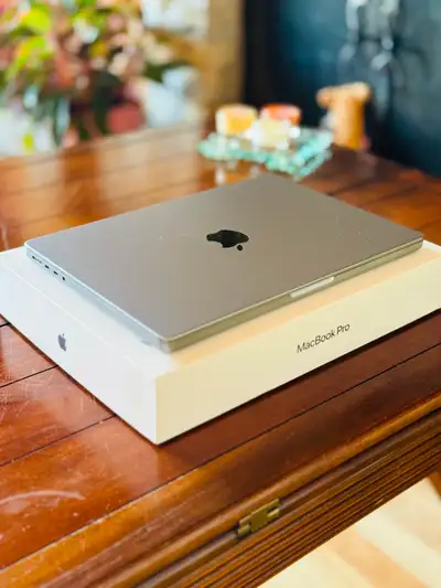 MacBook Pro 14" - M1 PRO - LIKE NEW, View more