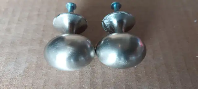 Cabinet Door Knobs Oval in Cabinets & Countertops in Calgary - Image 2