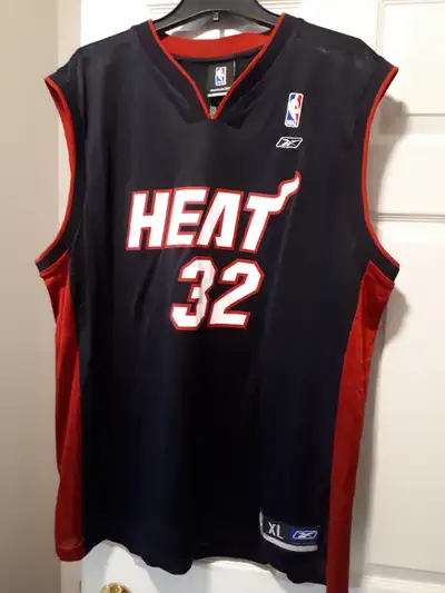 Vintage Authentic Reebok NBA Shaquille (Shaq) O'Neal #32 Black Jersey - Men's Size XL. Very good con...