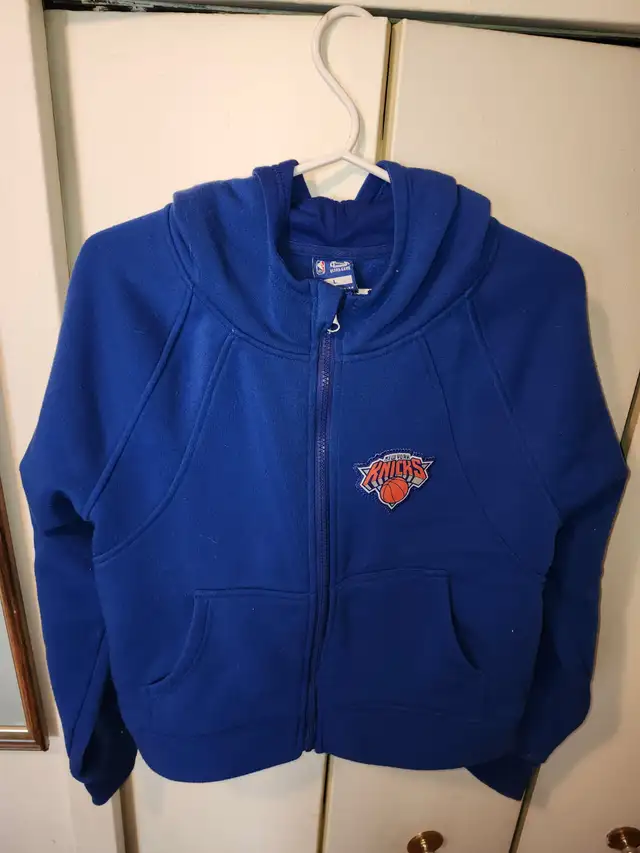 NEW YORK NICKS NBA warm up hoodie size large in Men's in City of Toronto - Image 2