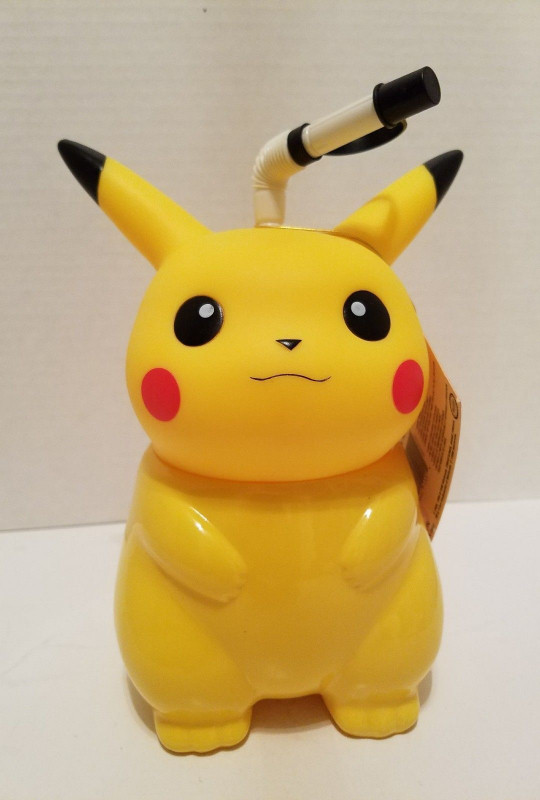 Nintendo Pokemon Sipper Bottle Cup Pikachu NEW 1998 Rare 8 inch in Arts & Collectibles in Kitchener / Waterloo