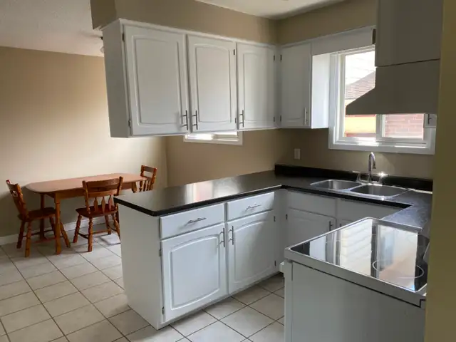 Spacious, Clean FEMALE STUDENT HOUSE  With 2 Bedrooms For Rent