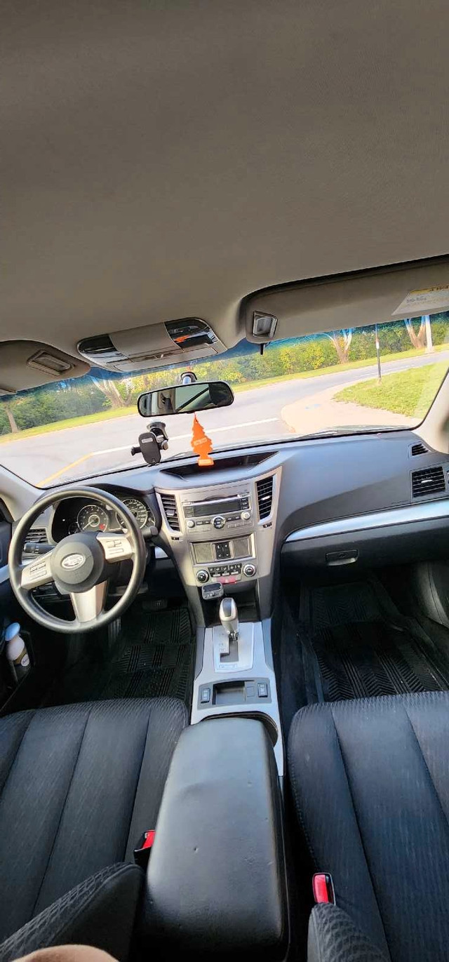 Subaru Legacy 2011 dans Autos et camions  à Longueuil/Rive Sud